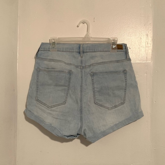 👖 [2/$25] GARAGE WOMENS DENIM JEAN SHORTS ULTRA HIGH RISE SIZE 13 👖 - Picture 2 of 6